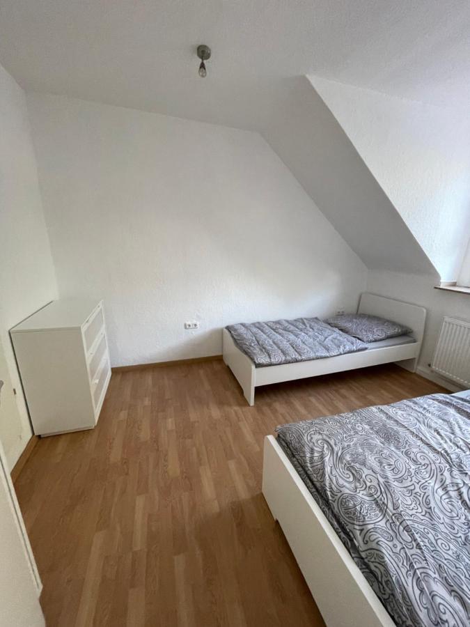 Guenstiges Apartment Gelsenkirchen Schalke Exterior photo