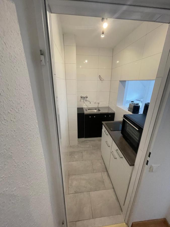 Guenstiges Apartment Gelsenkirchen Schalke Exterior photo