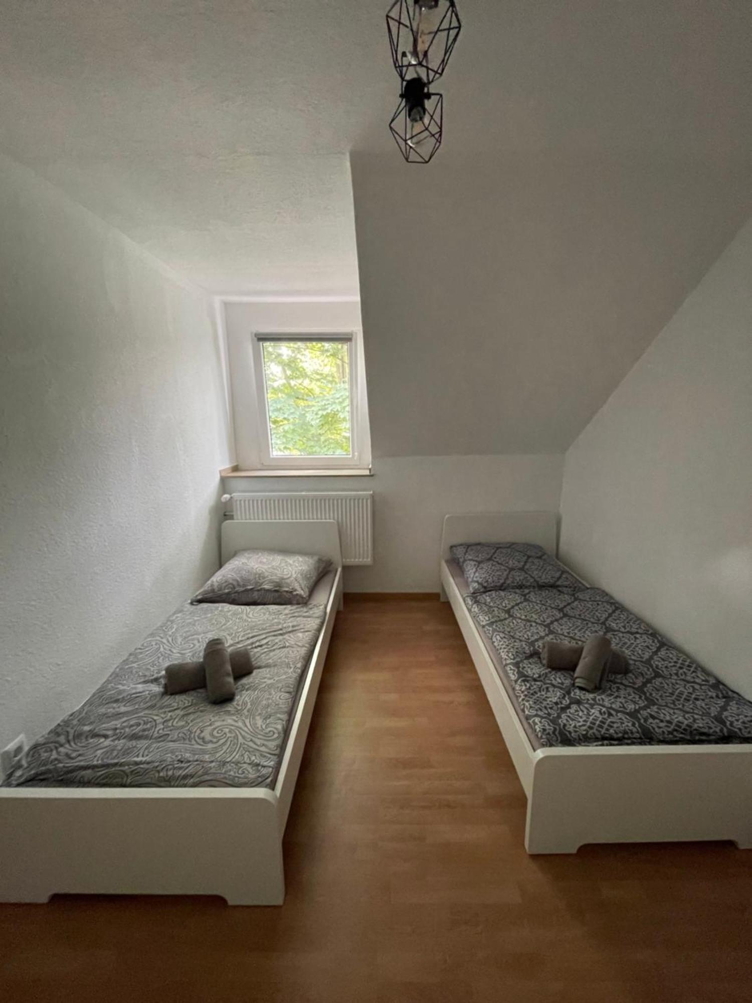 Guenstiges Apartment Gelsenkirchen Schalke Exterior photo