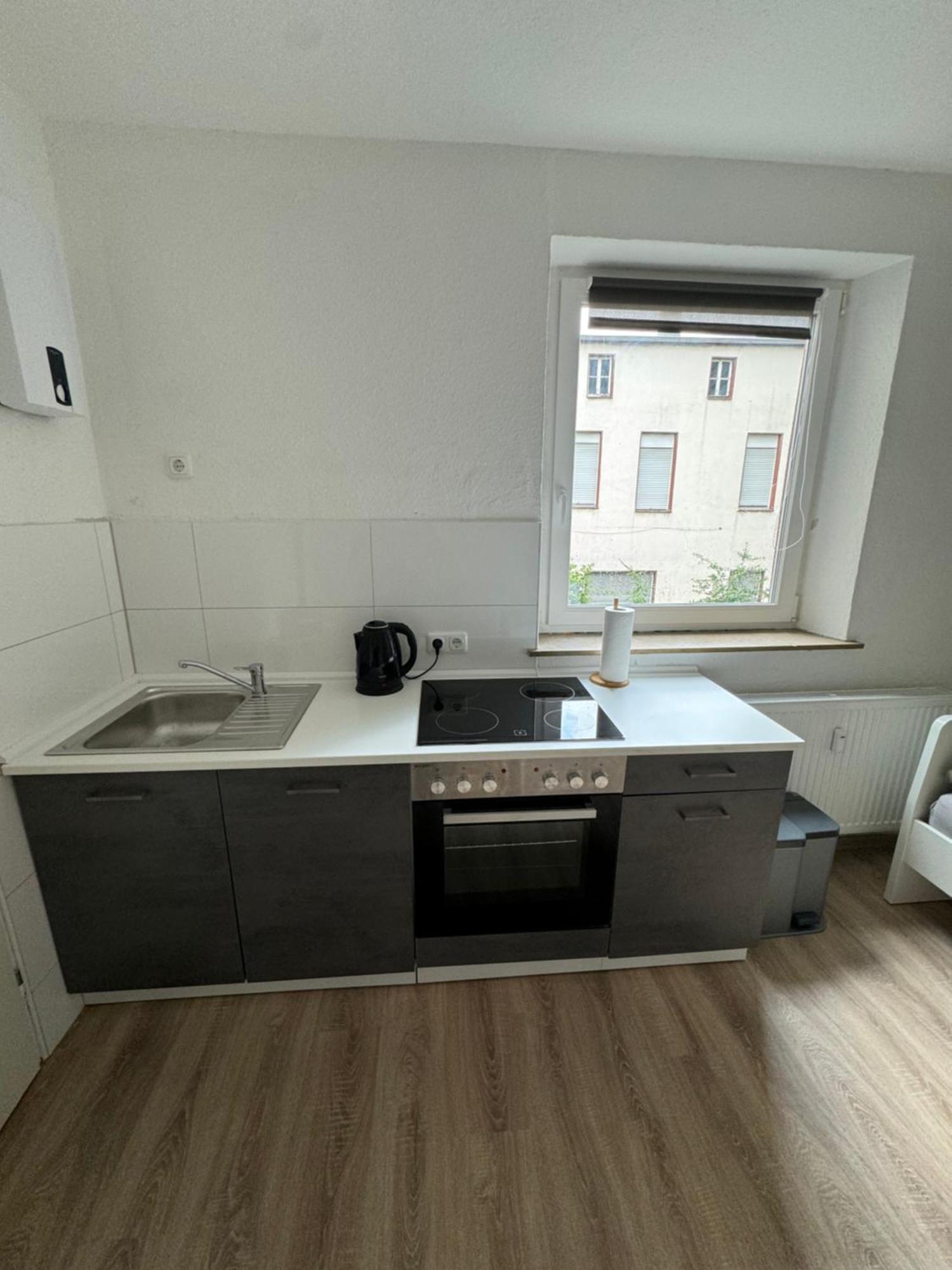 Guenstiges Apartment Gelsenkirchen Schalke Exterior photo