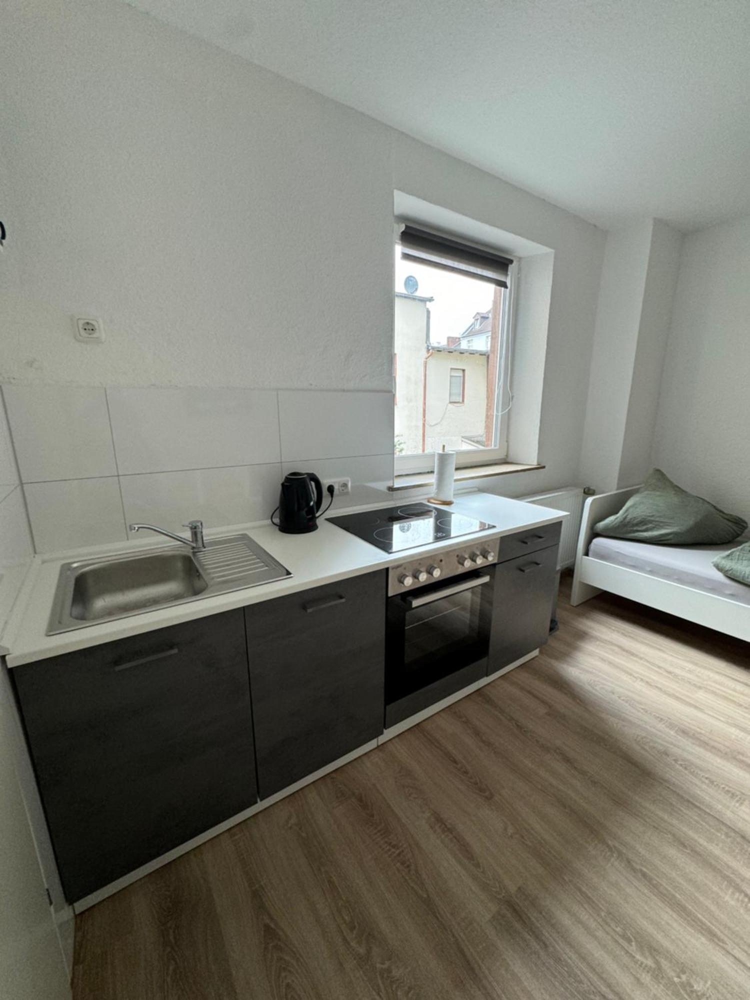 Guenstiges Apartment Gelsenkirchen Schalke Exterior photo